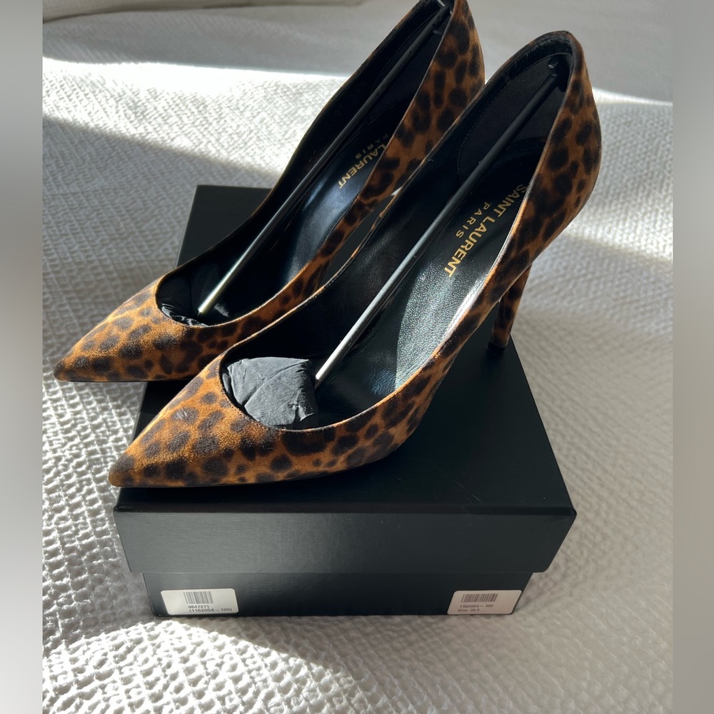 Ysl leopard anja pump 39.5